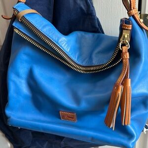 Beautiful Dooney and Bourke purse with wallet and keychain